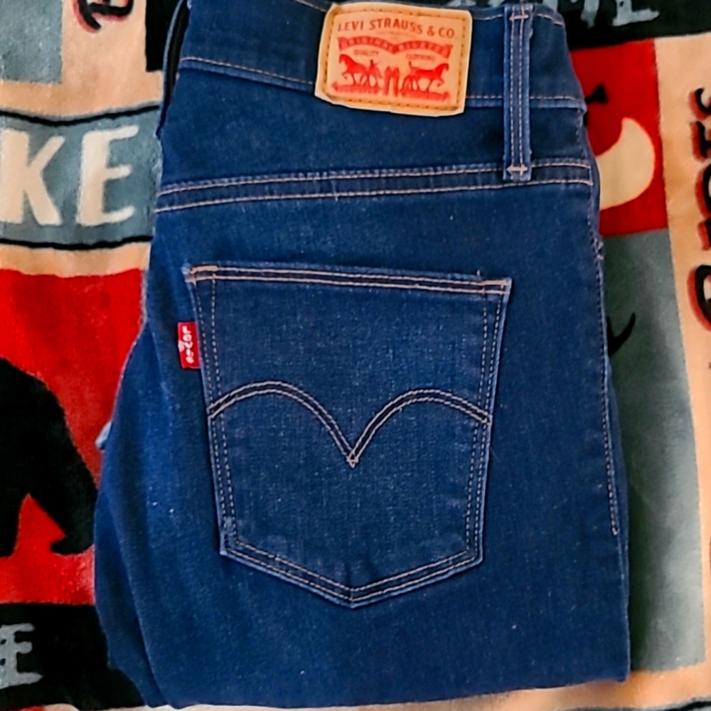 Levi slim bootcut jeans